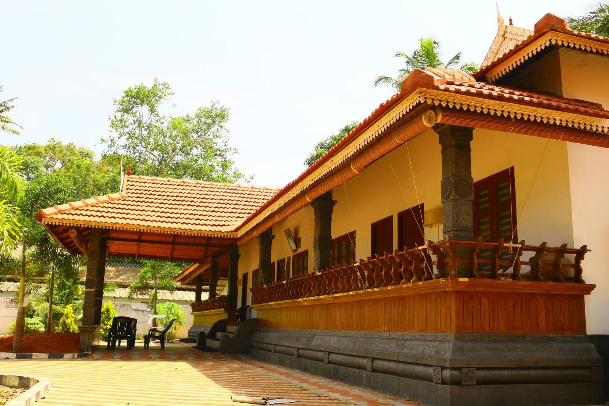 Baywatch Beach Resort Alappuzha Bagian luar foto