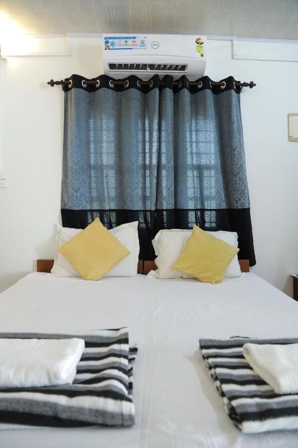Baywatch Beach Resort Alappuzha Bagian luar foto